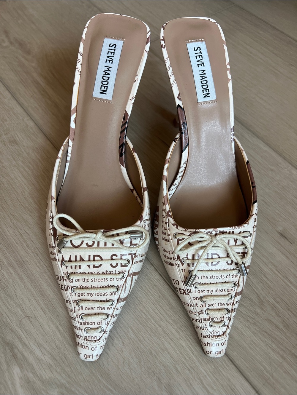Steve Madden Pointed Mule in Cream Newspaper Print with Bow